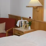 Zum Jägerkrug Hotel