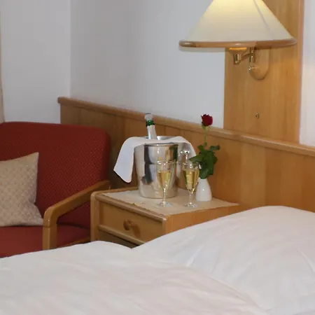 Zum Jägerkrug Hotel